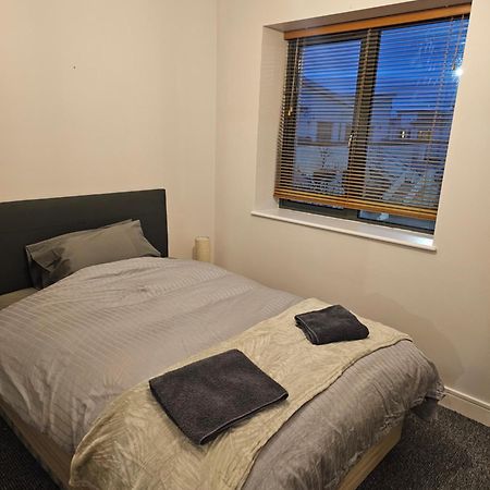 Cozy 2 Bedroom Apartment Килкенни Экстерьер фото